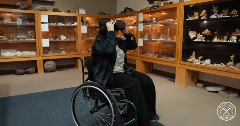 使用VR 技术为残疾人或有限制的人创造和提供更便捷的体验