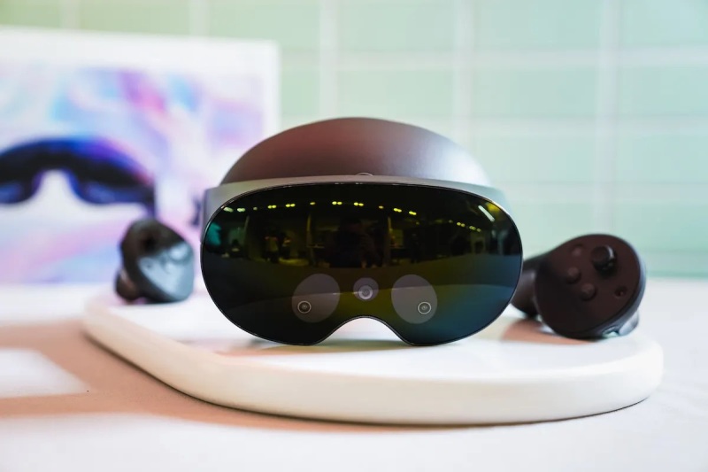 赋能元宇宙：Meta最新VR头显Quest Pro发布，售1499美元